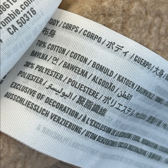 Social Tourist Sweatshirt Size XL - Picture 6 of 6